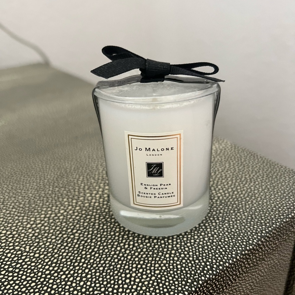 Jo Malone Black and White Scented Candle